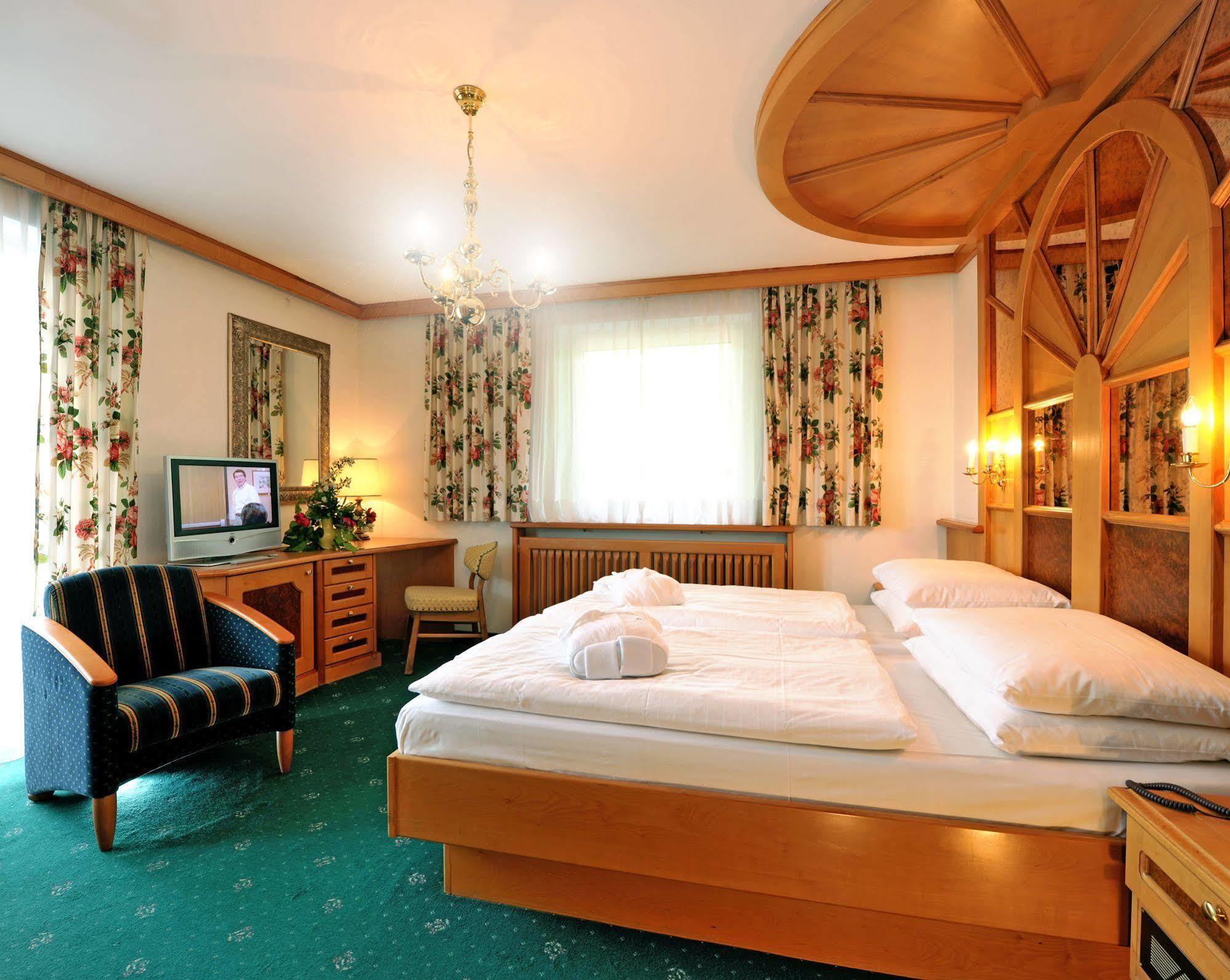 Hotel Tauernblick - Thermenhotels Gastein Bad Hofgastein Eksteriør billede
